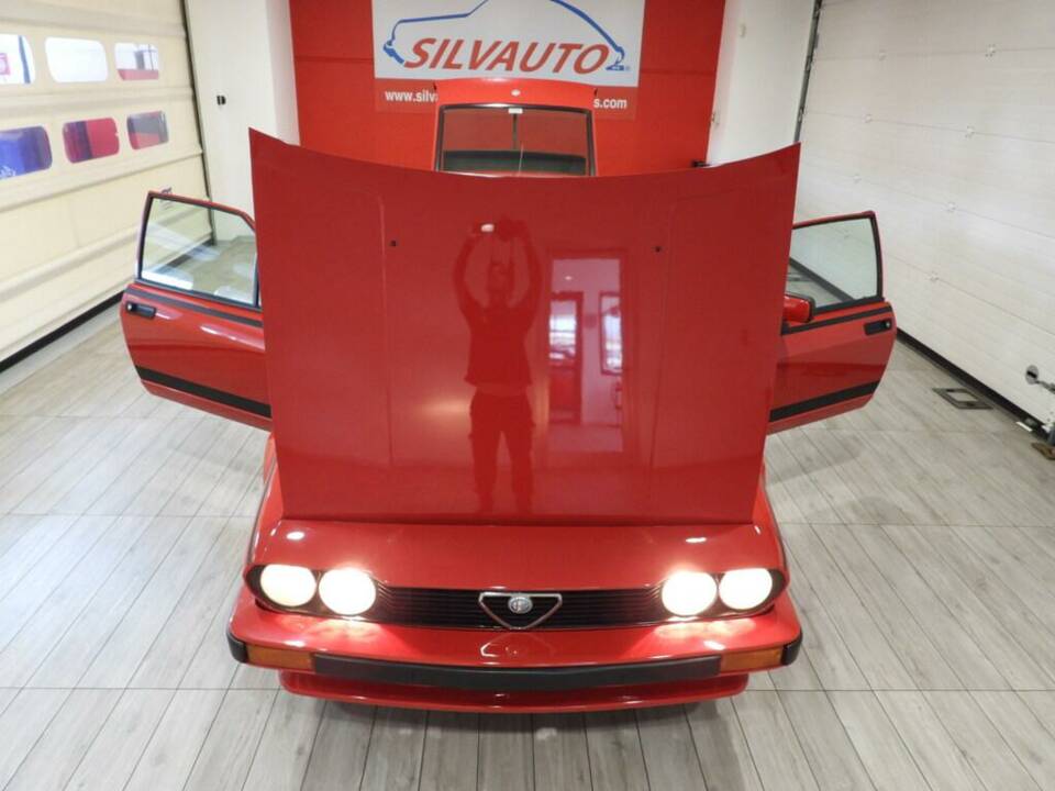 Immagine 13/14 di Alfa Romeo GTV 2.0 (1982)