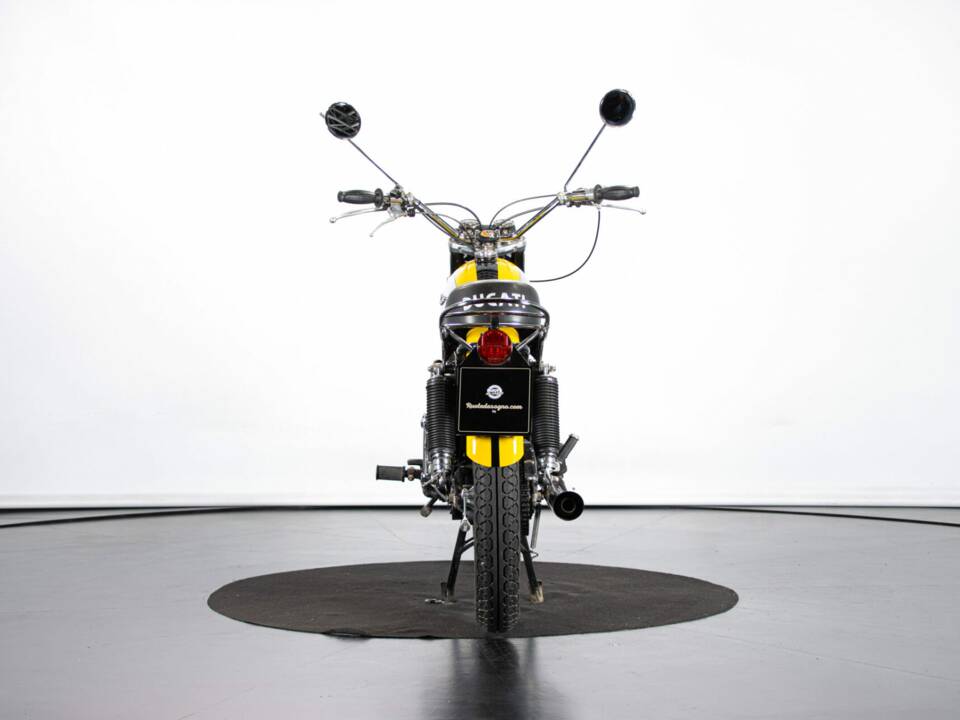 Immagine 3/50 di Ducati 350 Scrambler (1971)