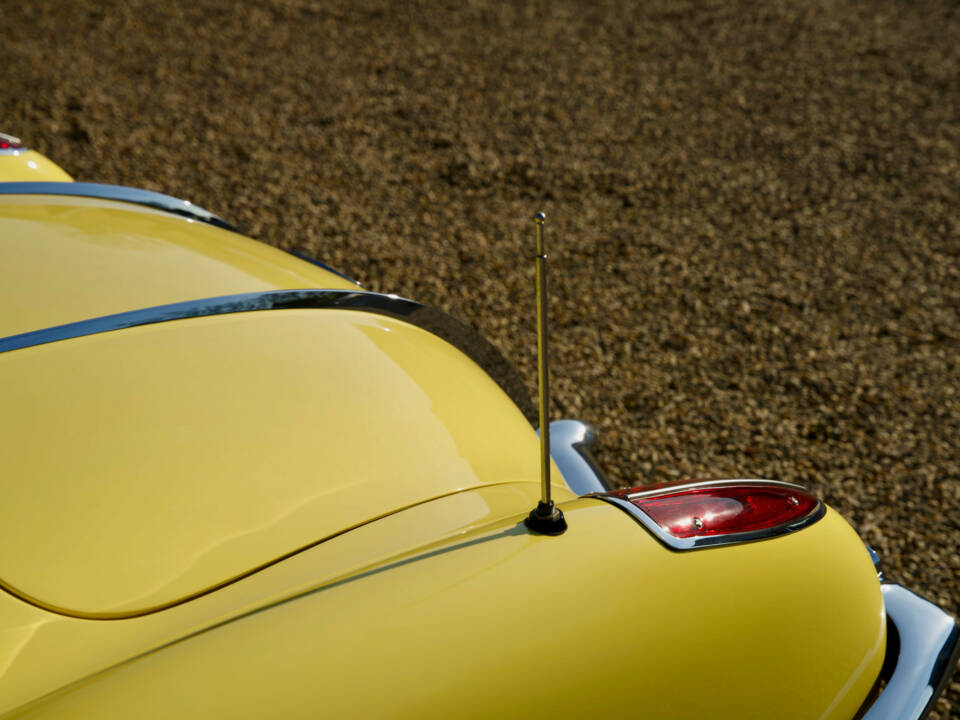 Image 40/50 of Chevrolet Corvette (1958)
