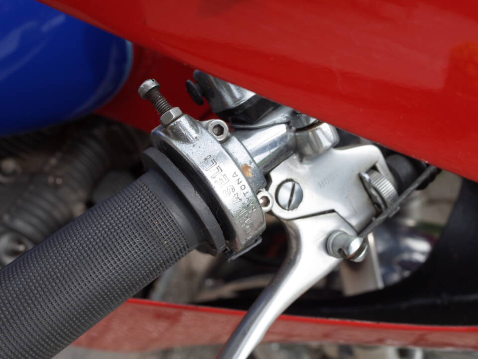 Immagine 10/36 di MV Agusta DUMMY (1972)