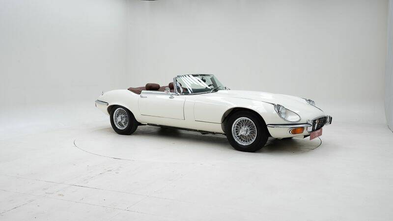 Immagine 3/15 di Jaguar E-Type V12 (1974)