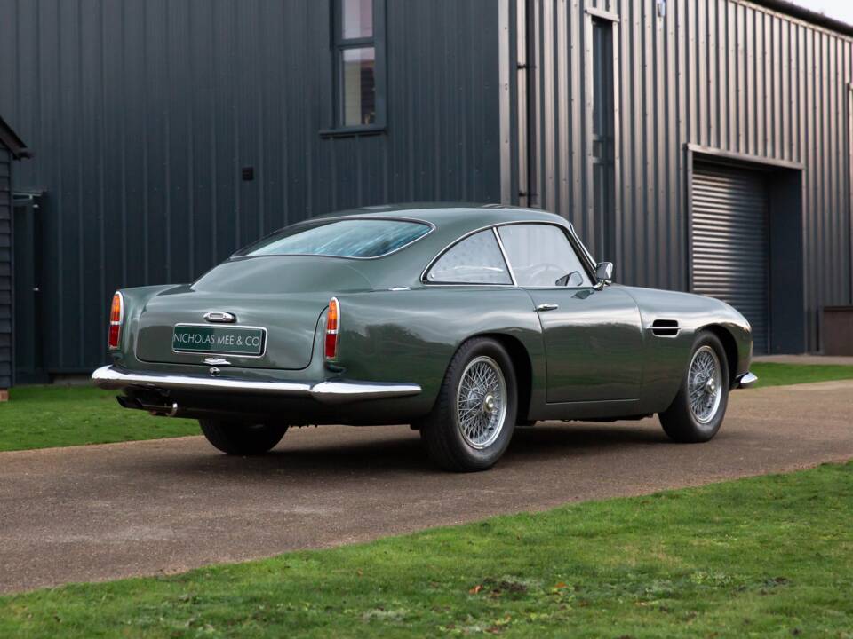 Image 4/42 de Aston Martin DB 4 GT (1959)