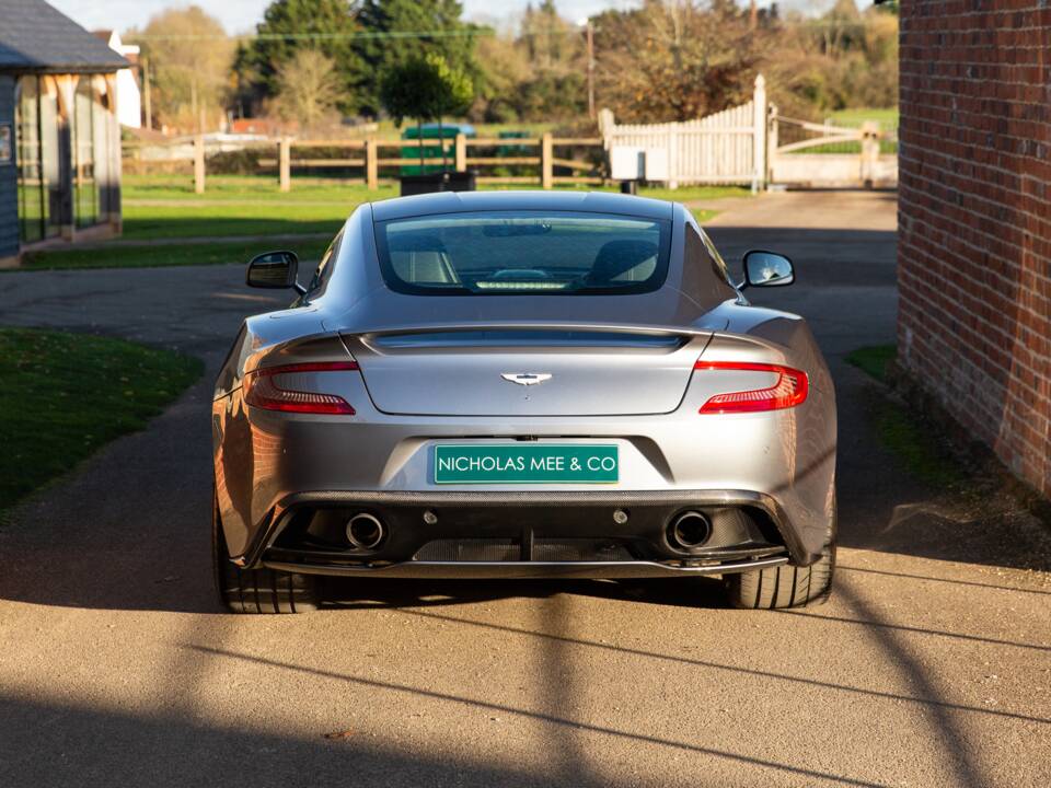 Bild 12/96 von Aston Martin Vanquish (2015)