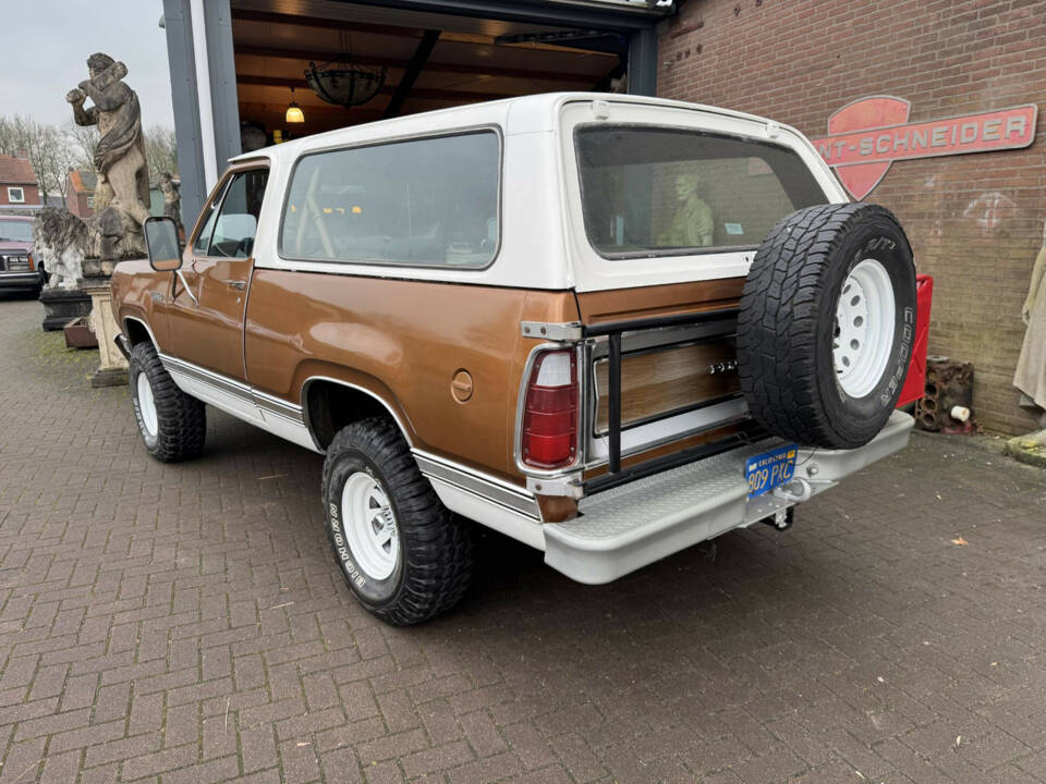 Image 21/22 of Dodge Ramcharger (1976)