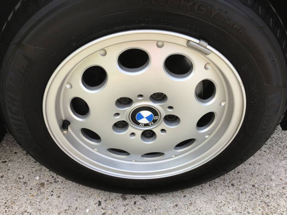 Bild 23/26 von BMW Z3 1.9 (1996)