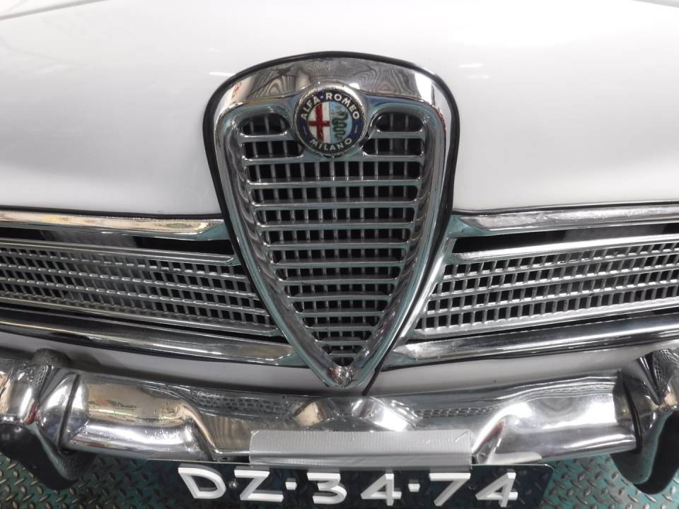 Image 27/50 de Alfa Romeo Giulietta TI (1965)