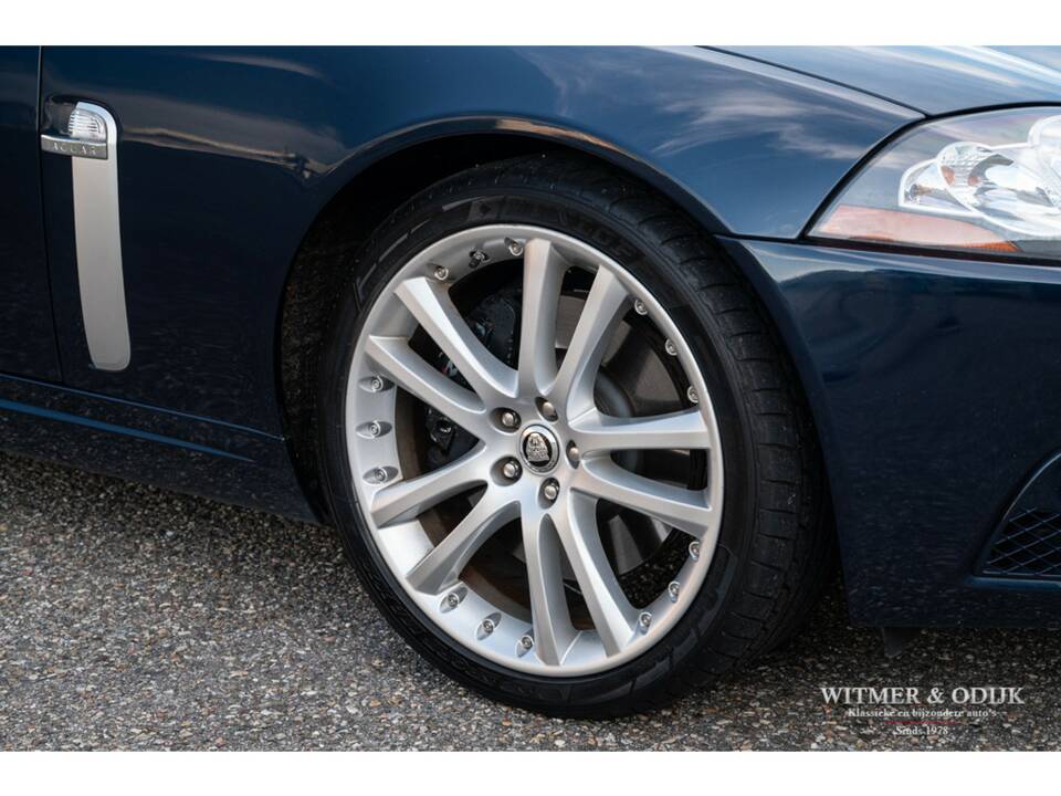 Bild 19/29 von Jaguar XKR (2008)