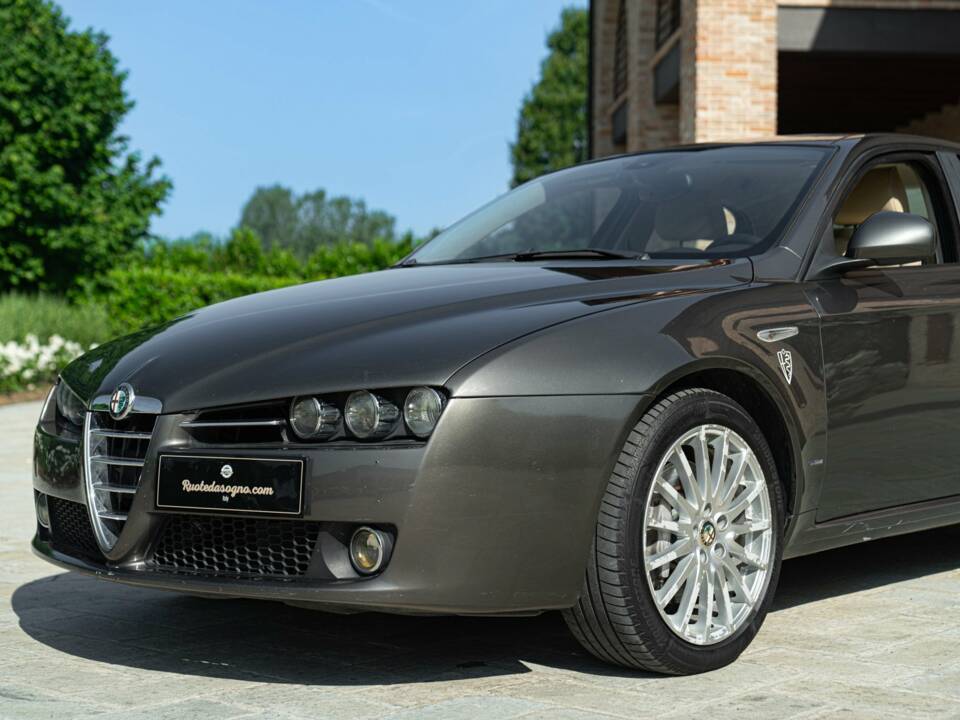Bild 15/50 von Alfa Romeo 159 3.2 JTS V6 Q4 (2007)