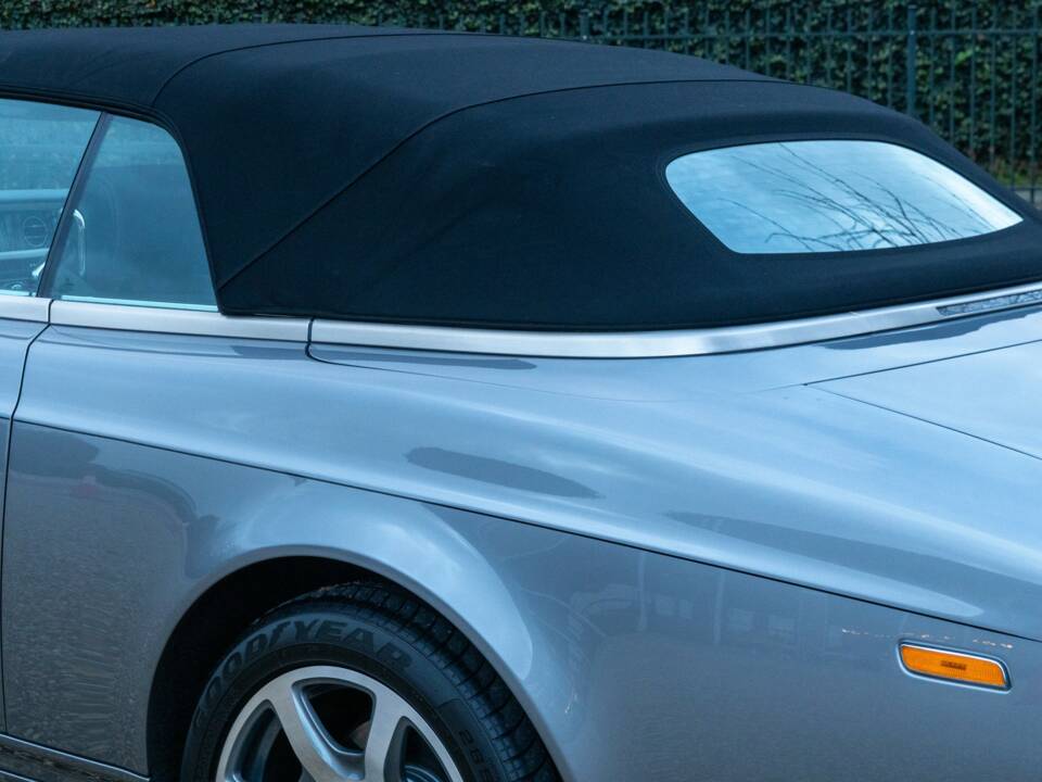 Bild 25/50 von Rolls-Royce Phantom DHC (2009)