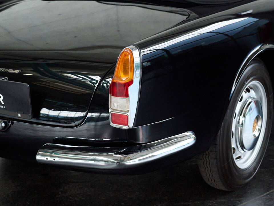 Image 20/50 of Alfa Romeo 2000 Spider (1959)