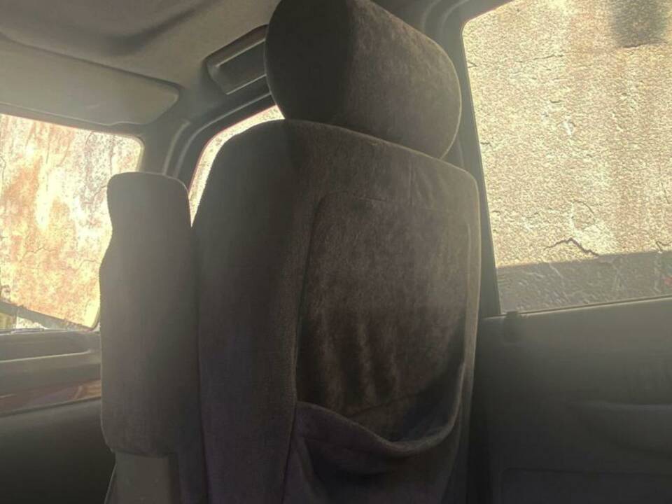 Bild 31/37 von Land Rover Range Rover 2.5 DT (1997)