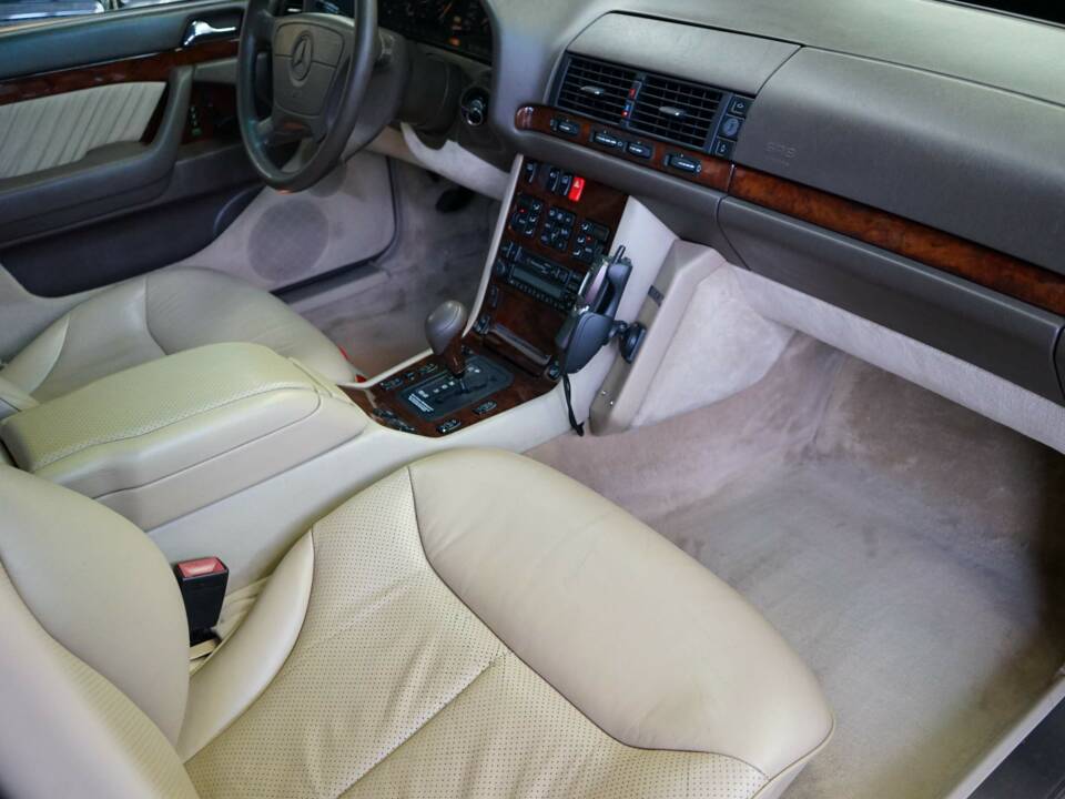 Immagine 16/36 di Mercedes-Benz S 500 L (1994)