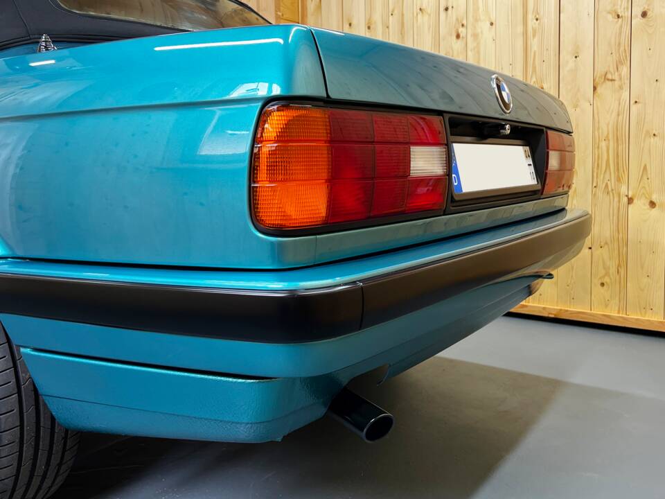 Immagine 3/21 di BMW 318i (1991)