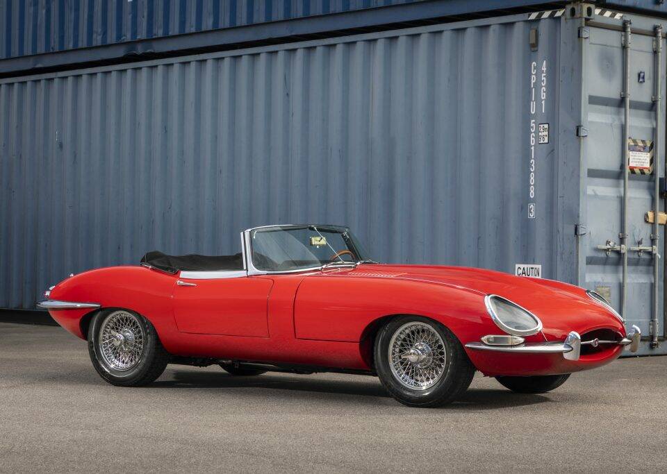 Image 1/5 of Jaguar Type E 4.2 (1966)