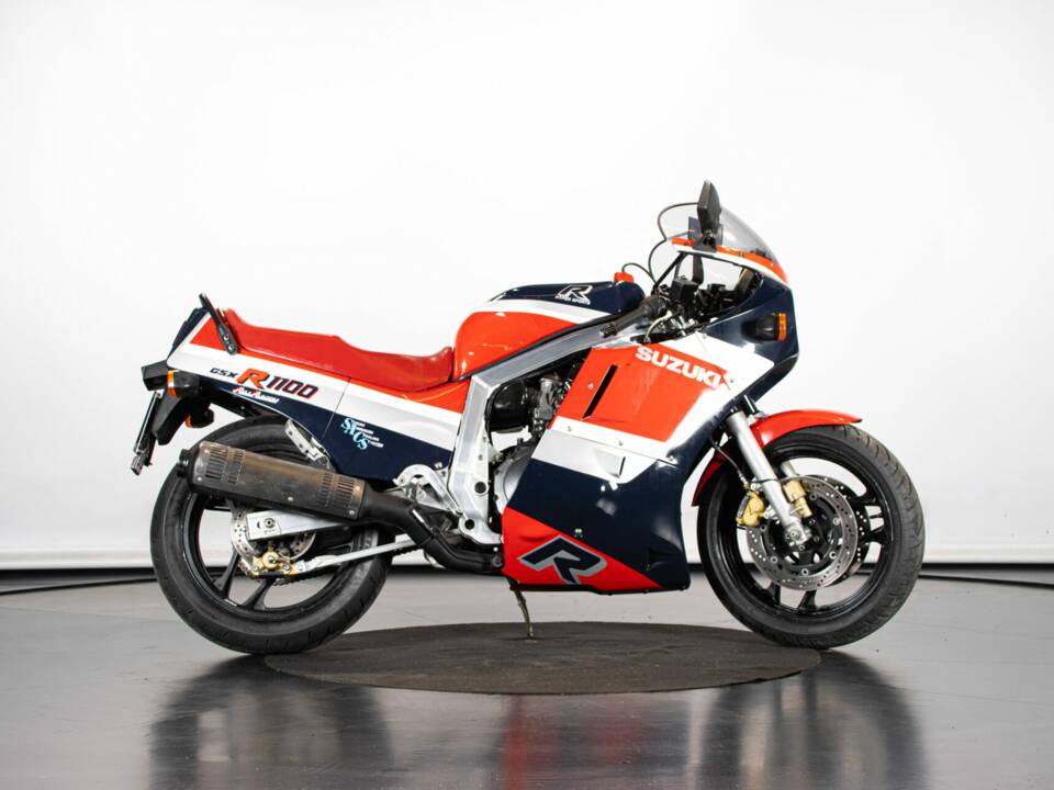 Immagine 5/50 di Suzuki GSX-R 1100 (1986)