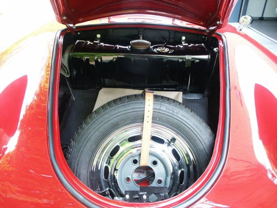 Image 29/35 of Porsche 356 B 1600 Super 90 (1961)