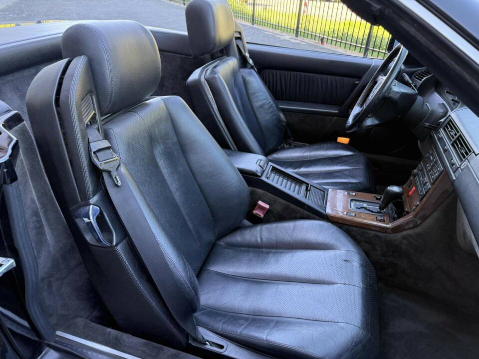 Image 20/46 of Mercedes-Benz SL 320 (1995)