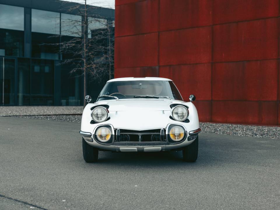 Image 23/36 of Toyota 2000 GT (1967)