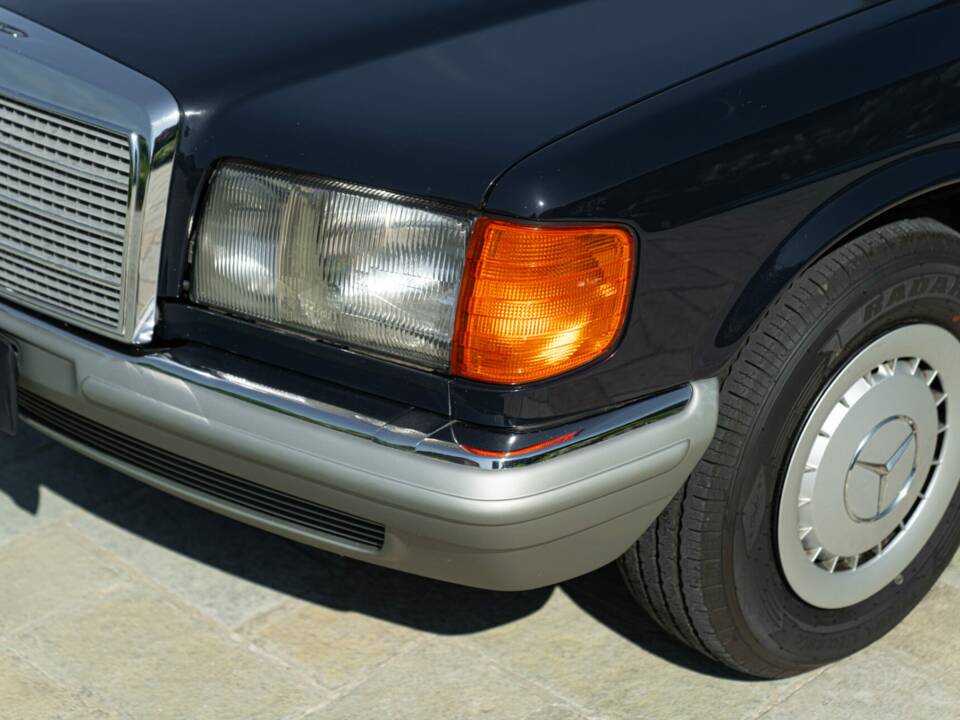 Image 15/50 of Mercedes-Benz 500 SEL (1985)