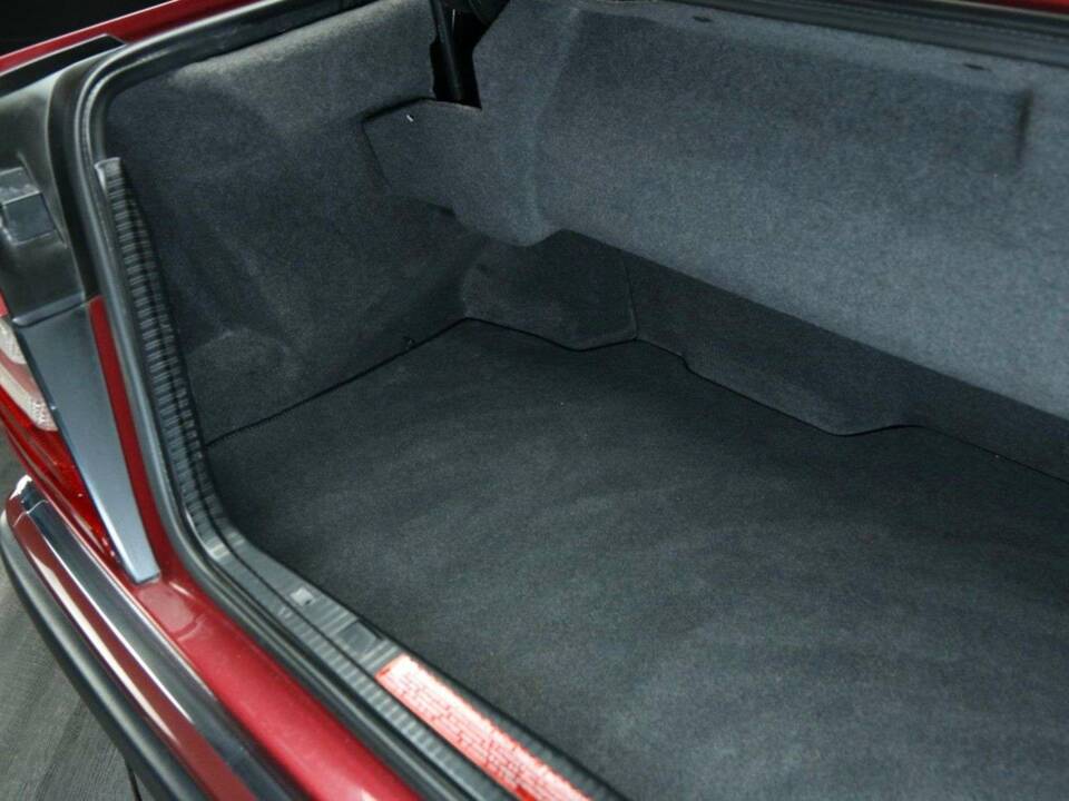 Bild 31/50 von Mercedes-Benz 300 CE-24 (1992)
