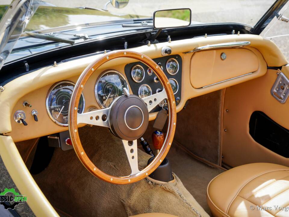 Image 7/46 of Triumph TR 3A (1958)