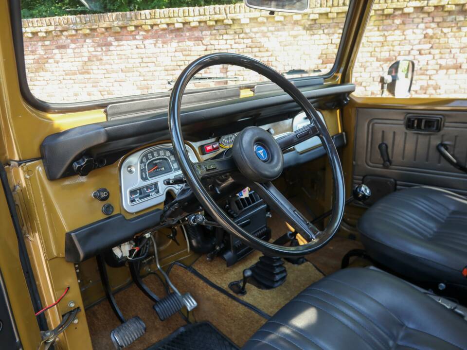 Image 40/50 de Toyota Land Cruiser BJ 40 (1979)