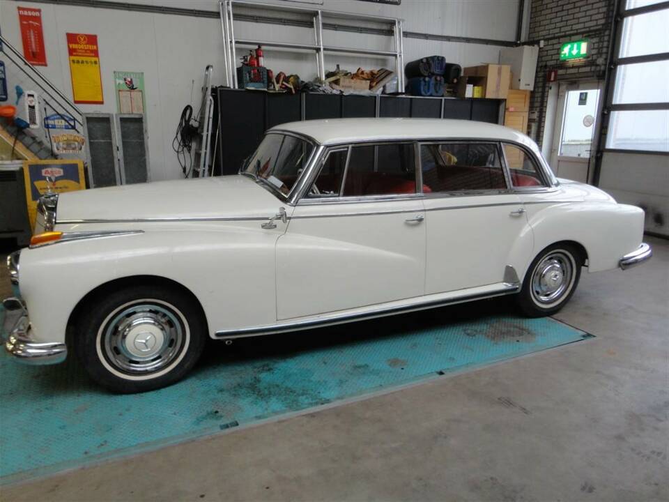 Image 7/28 de Mercedes-Benz 300 d (1960)