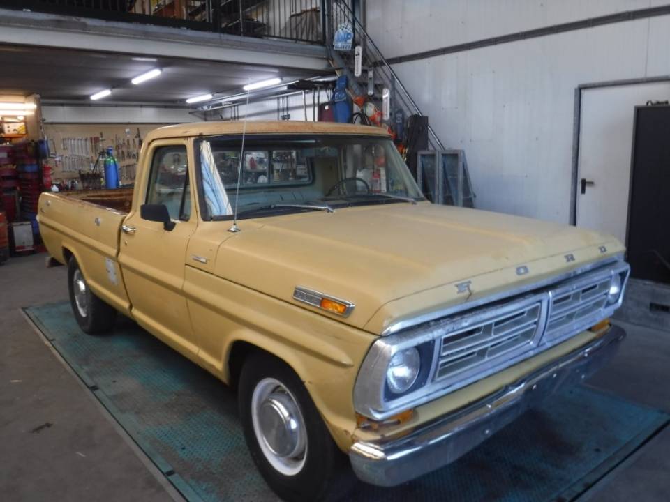 Image 35/50 of Ford F-250 (1972)