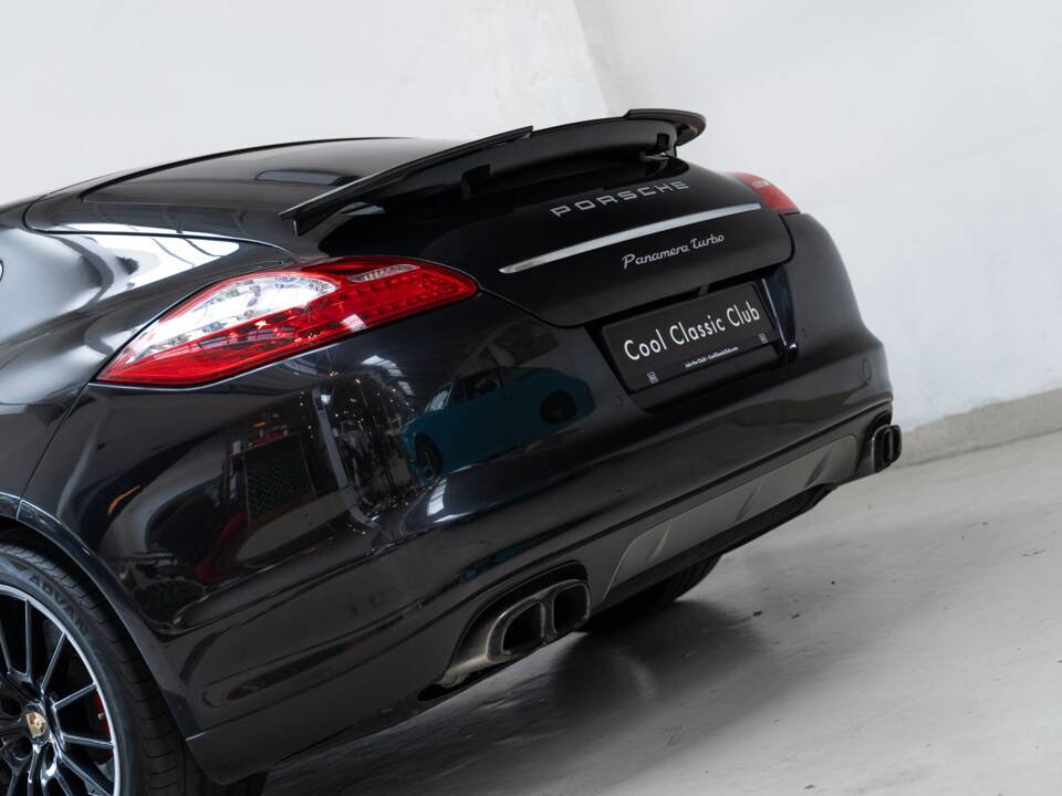 Image 29/31 of Porsche Panamera Turbo (2010)