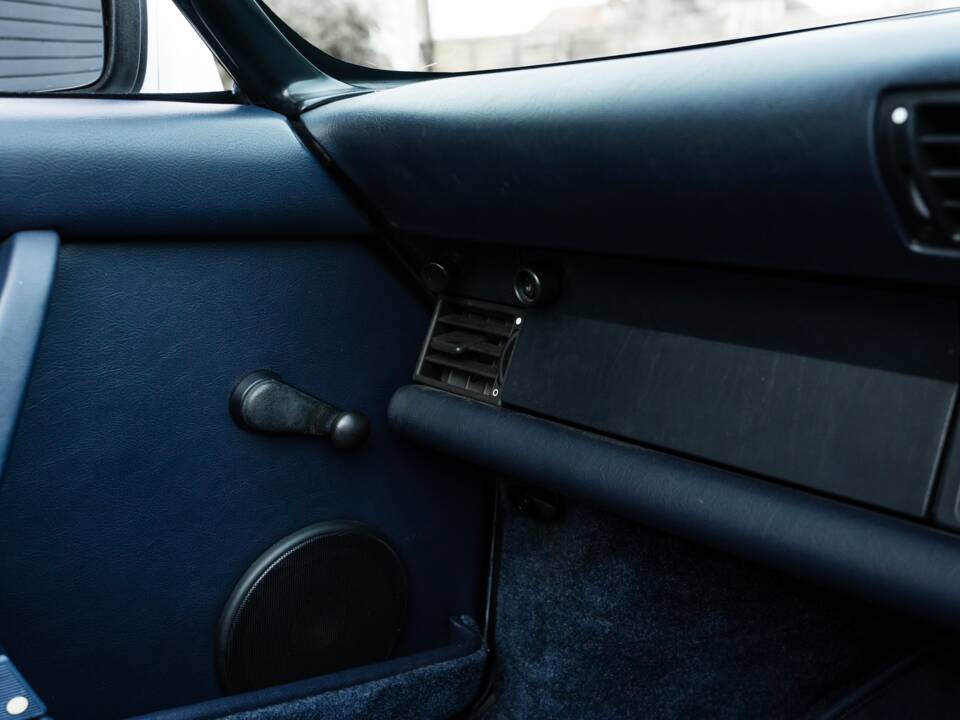 Bild 19/48 von Porsche 911 Speedster 3.2 (1989)