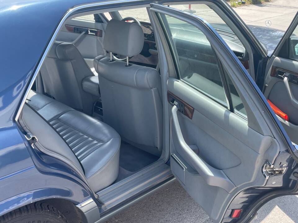 Immagine 4/10 di Mercedes-Benz 420 SE (1989)