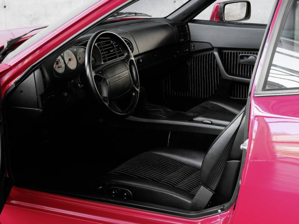 Bild 17/50 von Porsche 944 S2 (1990)