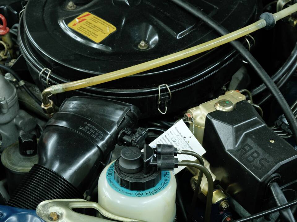 Bild 9/50 von Mercedes-Benz 300 SE (1990)