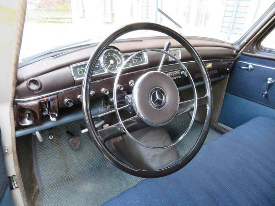 Imagen 11/19 de Mercedes-Benz 180 b (1960)