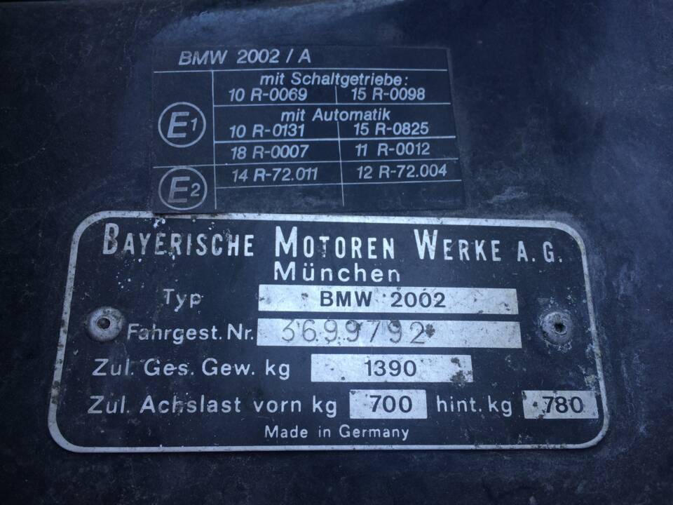 Image 43/55 de BMW 2002 (1975)