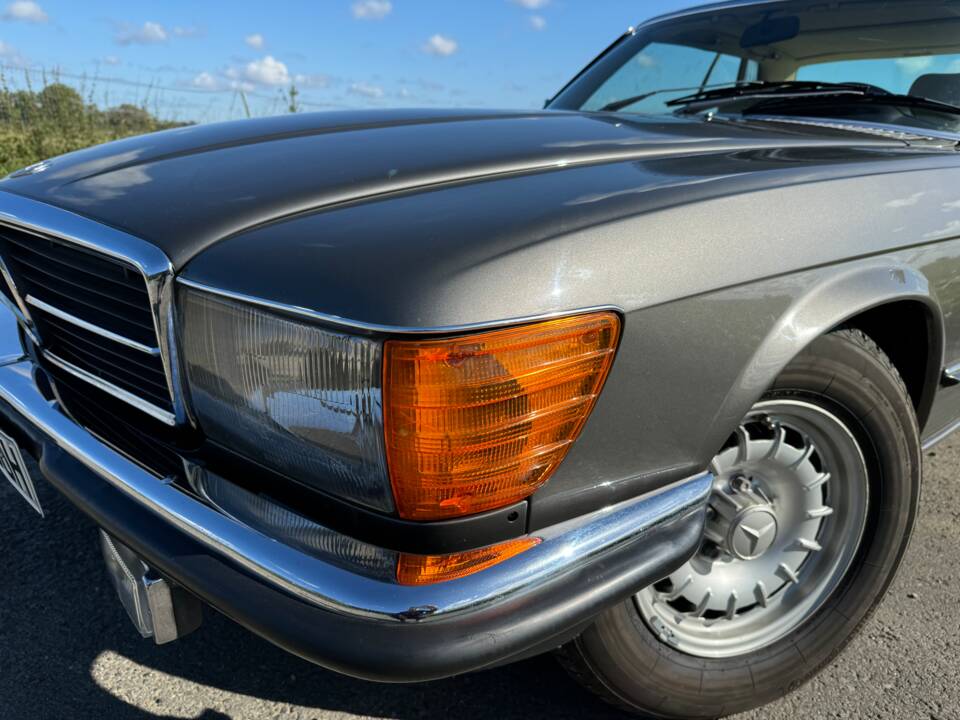 Image 178/196 de Mercedes-Benz 380 SLC (1980)