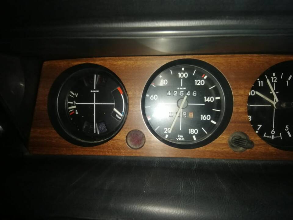 Bild 8/8 von BMW 1502 (1974)