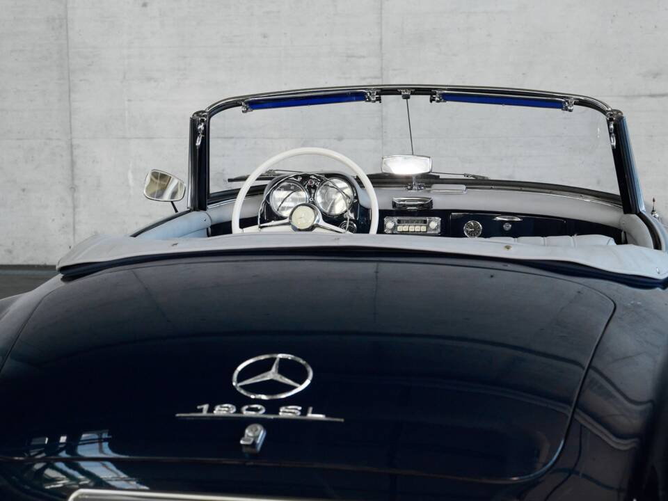 Image 30/50 de Mercedes-Benz 190 SL (1957)