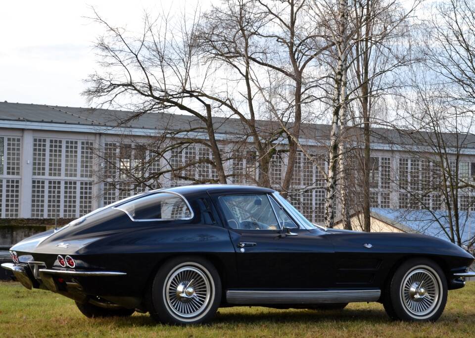 Image 8/26 of Chevrolet Corvette Sting Ray (1963)