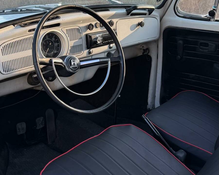 Image 5/10 of Volkswagen Beetle 1302 (1971)
