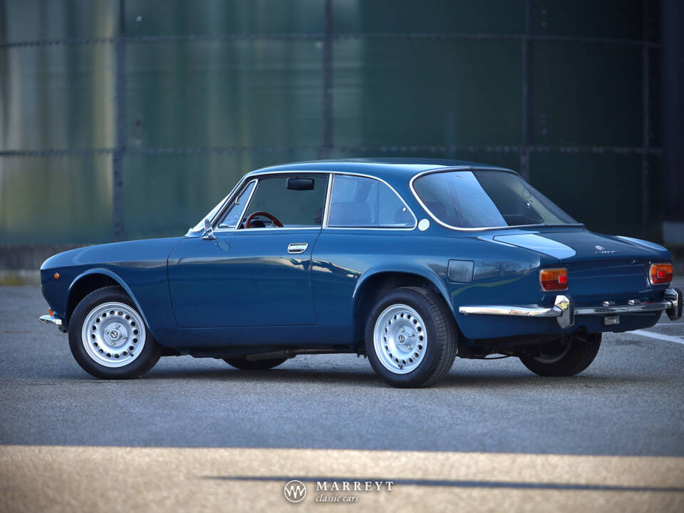 Bild 3/85 von Alfa Romeo 1750 GT Veloce (1970)