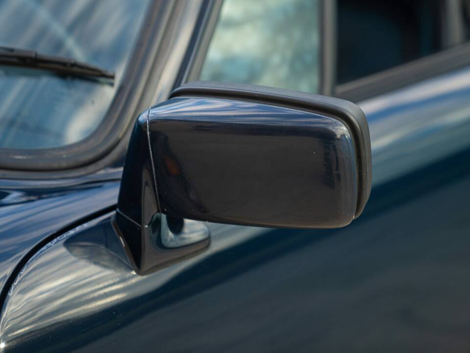 Bild 10/50 von Porsche 911 Carrera 3.2 (1989)