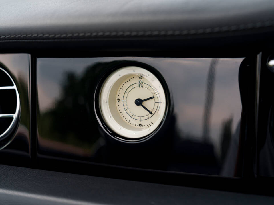 Immagine 22/29 di Rolls-Royce Phantom DHC (2008)