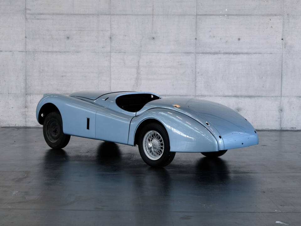 Immagine 2/23 di Jaguar XK 120 OTS (1953)