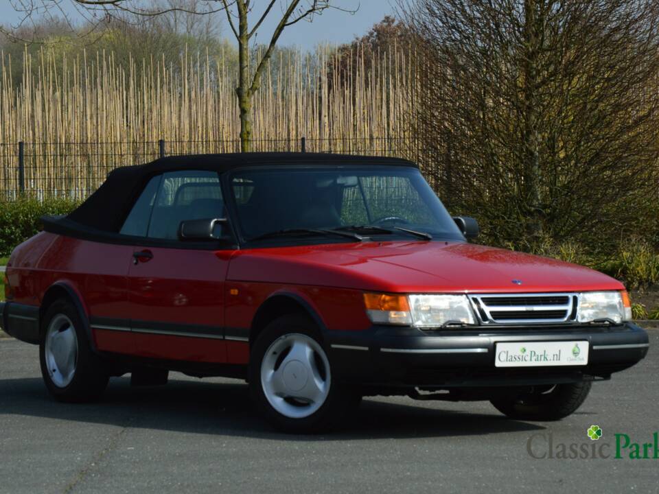 Bild 22/50 von Saab 900 2.0i 16V (1993)