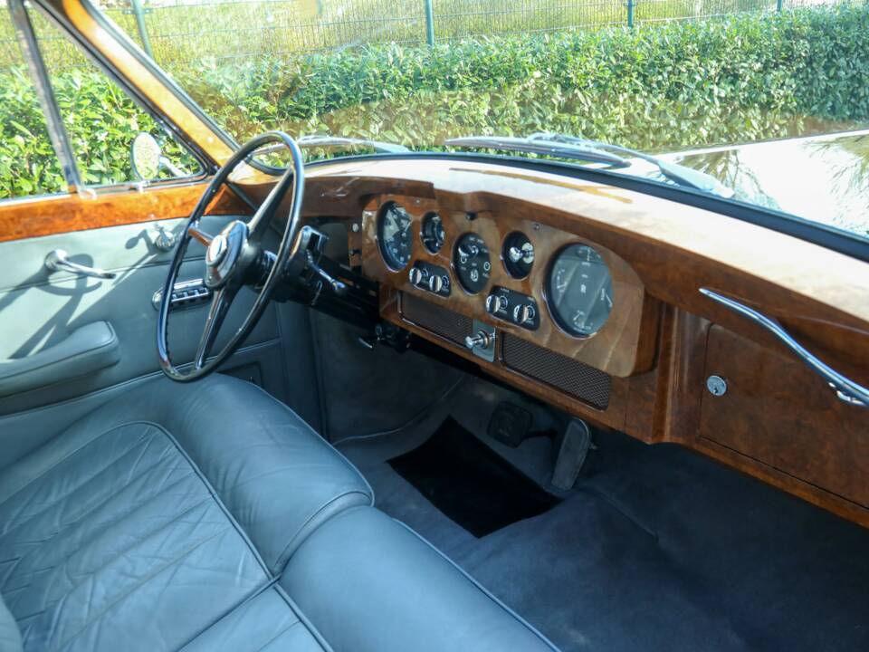 Image 14/50 de Rolls-Royce Phantom V James Young (1962)