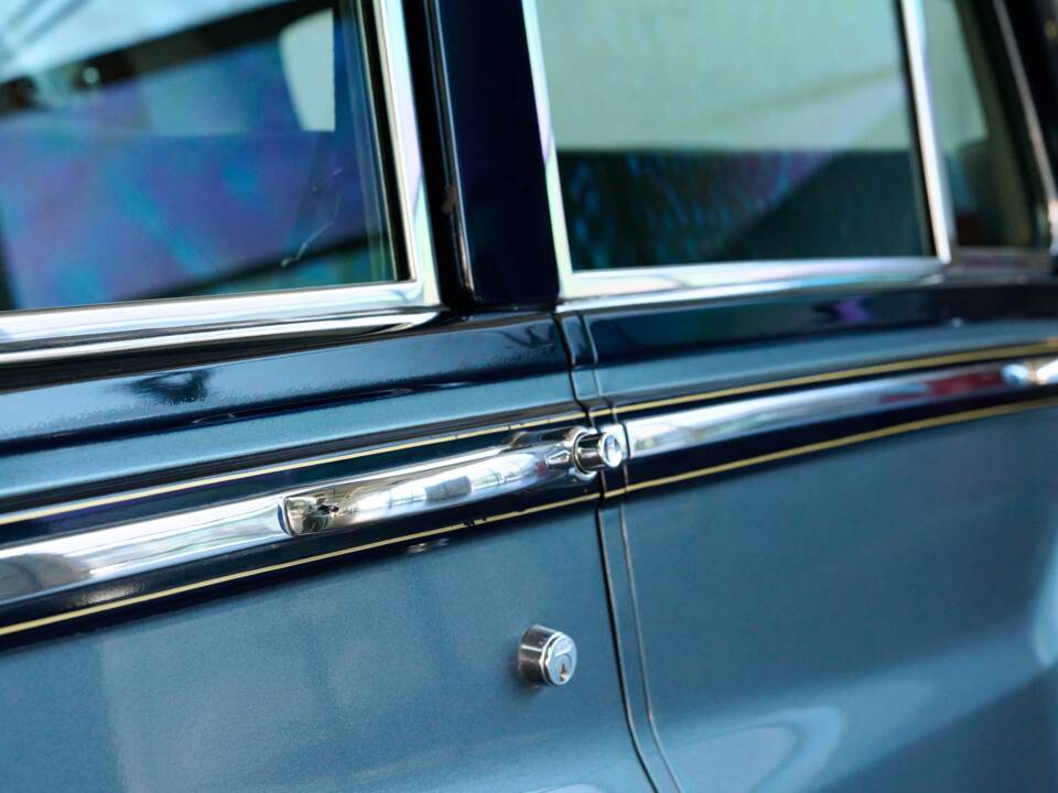 Image 9/50 of Bentley S 3 (1964)