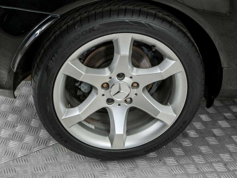 Immagine 32/50 di Mercedes-Benz SLK 200 Kompressor (2004)