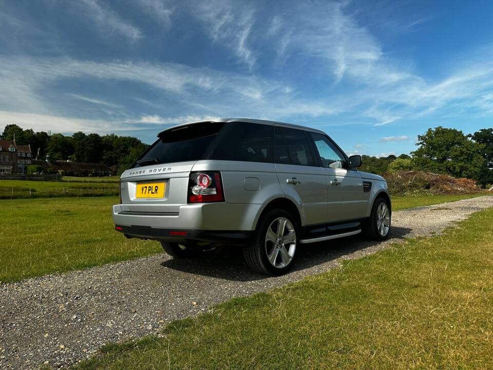 Bild 6/77 von Land Rover Range Rover Sport SDV6 (2013)