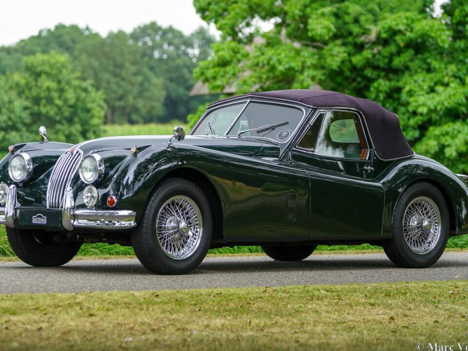 Afbeelding 40/59 van Jaguar XK 140 SE DHC (1955)